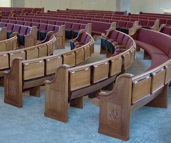 Radius curved pews and combination seating at Congregation Rodfei Sholom in San Antonio, TX.